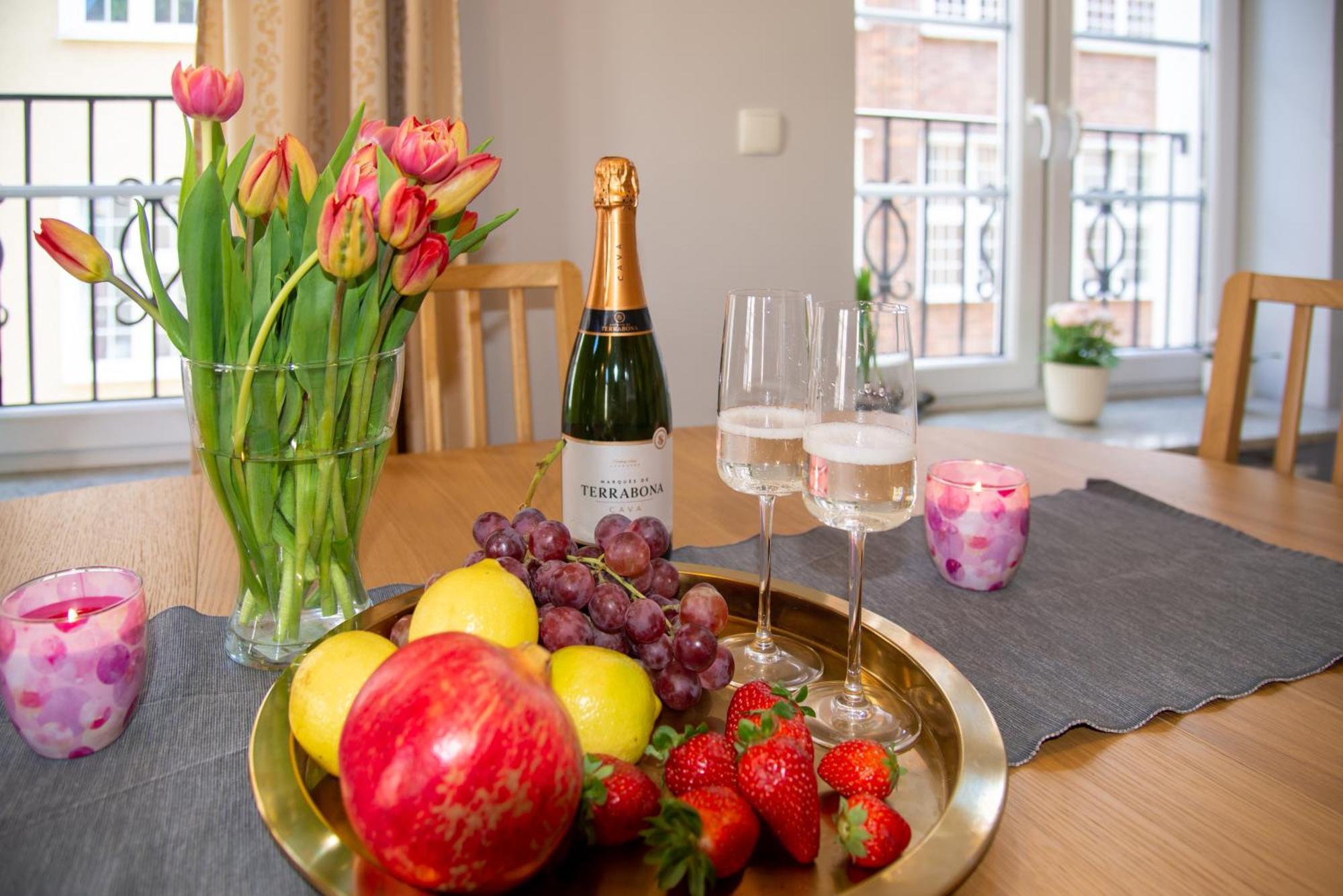 Maya'S Flats & Resorts - Staromiejski Apartments Gdansk Dış mekan fotoğraf