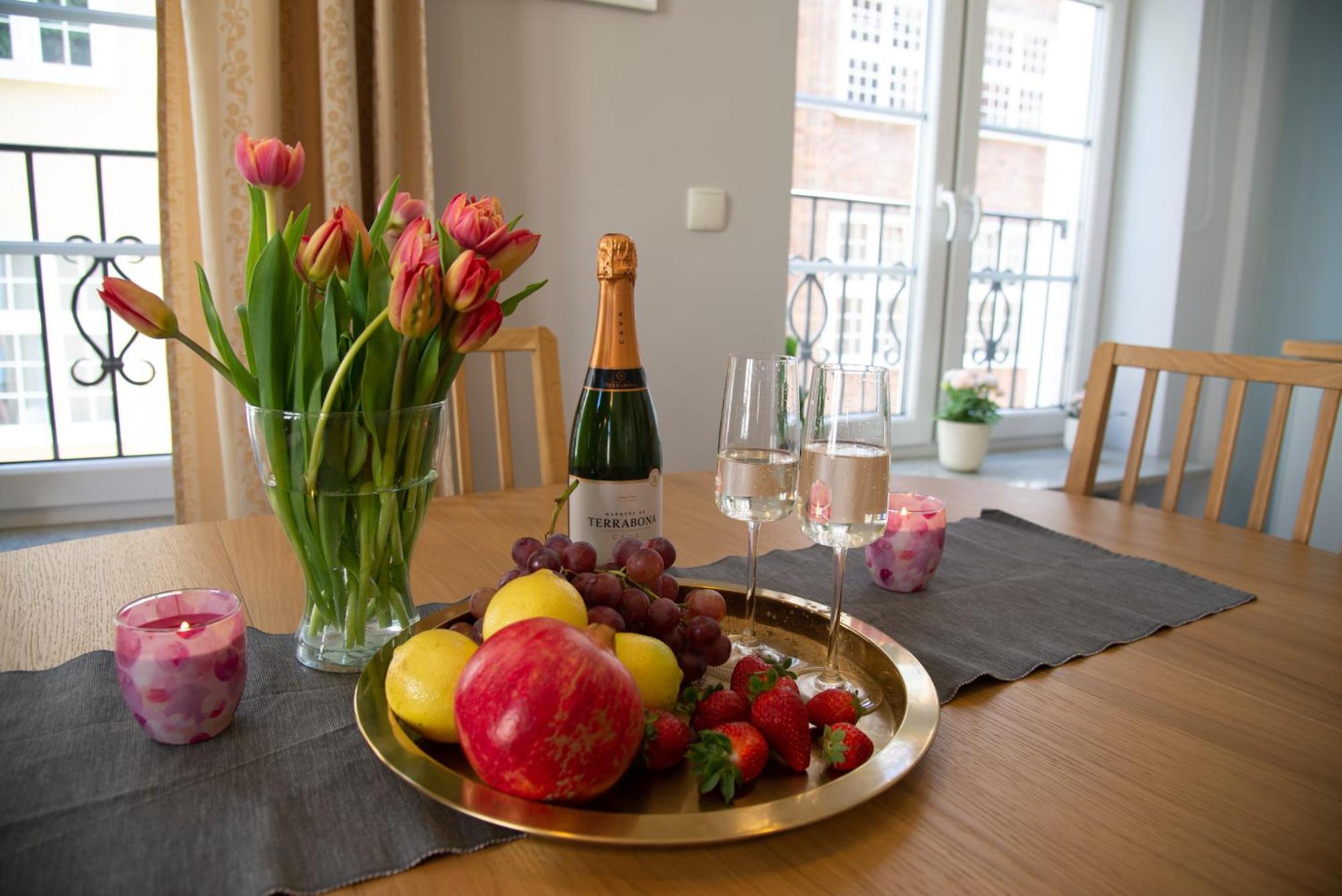Maya'S Flats & Resorts - Staromiejski Apartments Gdansk Dış mekan fotoğraf